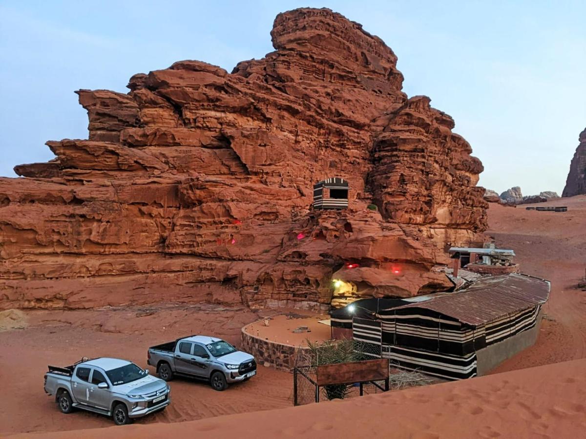 Hotel Sunrise Camp Wadi Rum Esterno foto