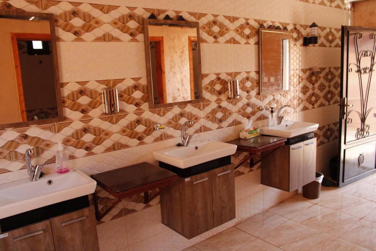Hotel Sunrise Camp Wadi Rum Esterno foto
