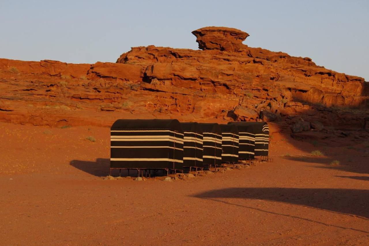 Hotel Sunrise Camp Wadi Rum Esterno foto