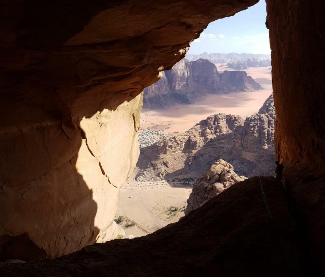 Hotel Sunrise Camp Wadi Rum Esterno foto