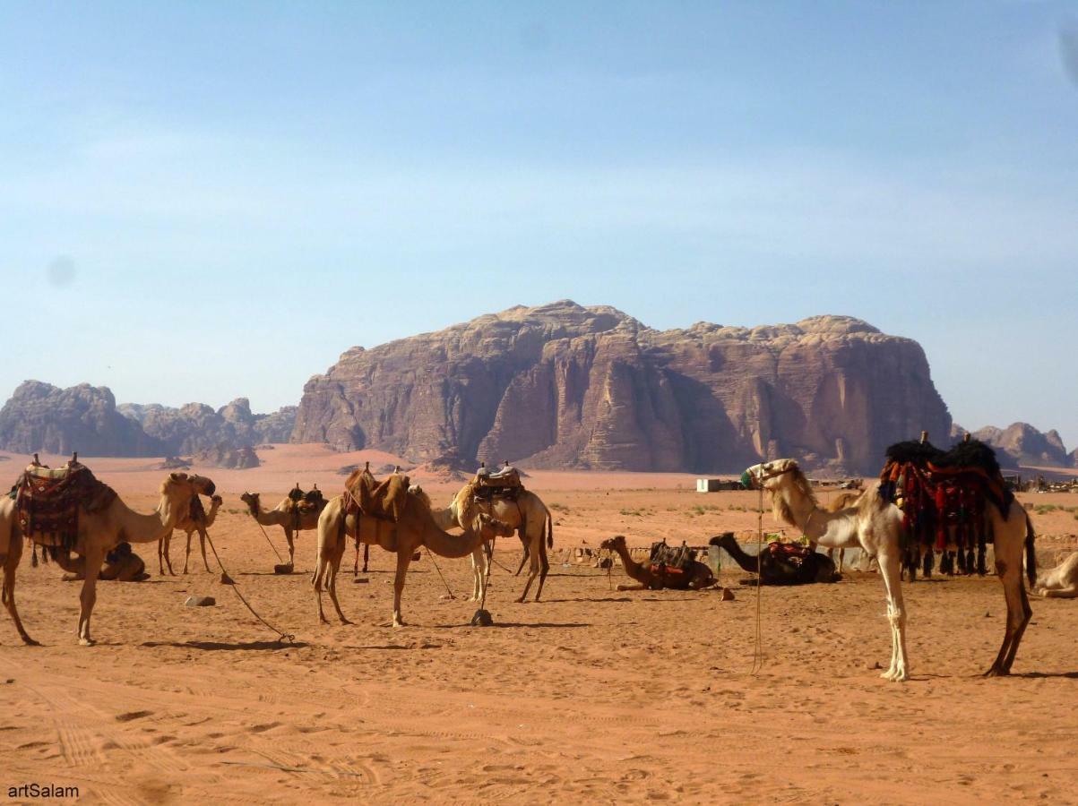 Hotel Sunrise Camp Wadi Rum Esterno foto
