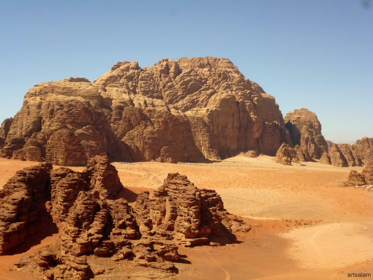 Hotel Sunrise Camp Wadi Rum Esterno foto