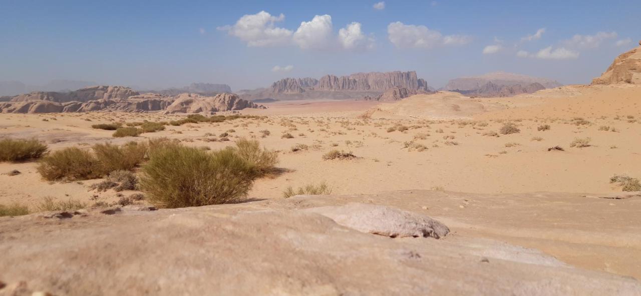 Hotel Sunrise Camp Wadi Rum Esterno foto